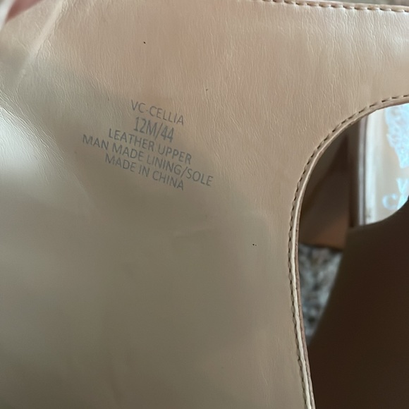 VINCE CAMUTO HEELS SIZE 12! - Picture 3 of 4